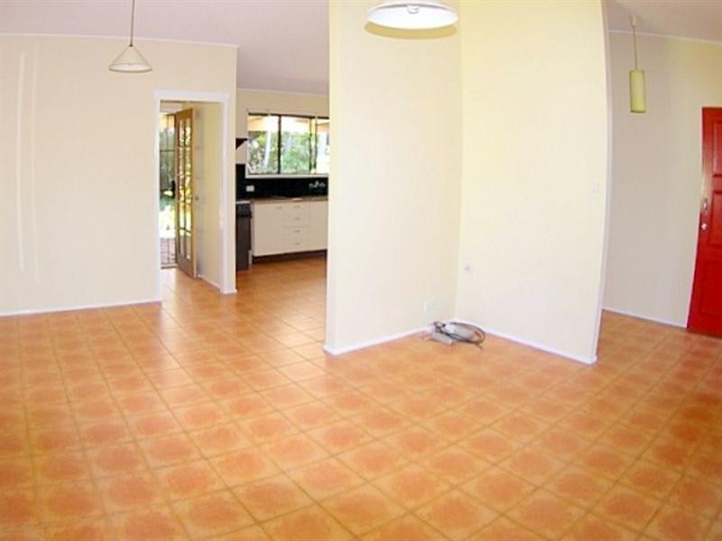 6 Simon Street, Deception Bay QLD 4508