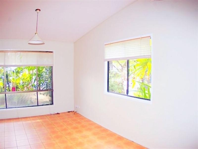 6 Simon Street, Deception Bay QLD 4508