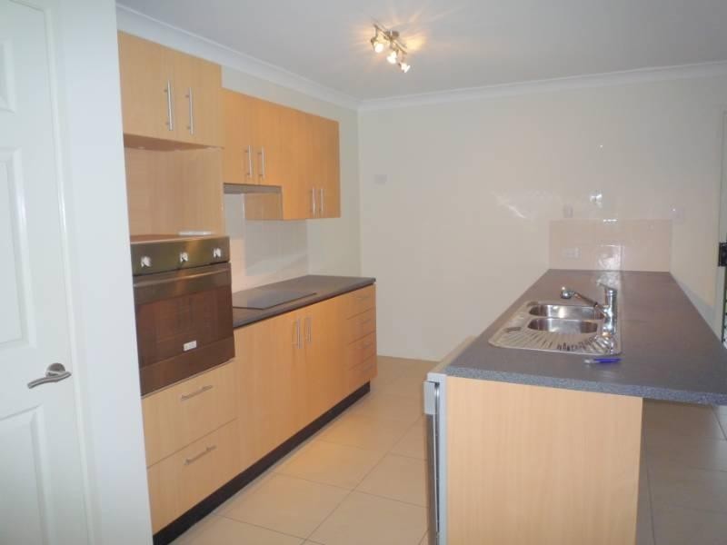 2/9 Lady Bowen Parade, Rothwell QLD 4022