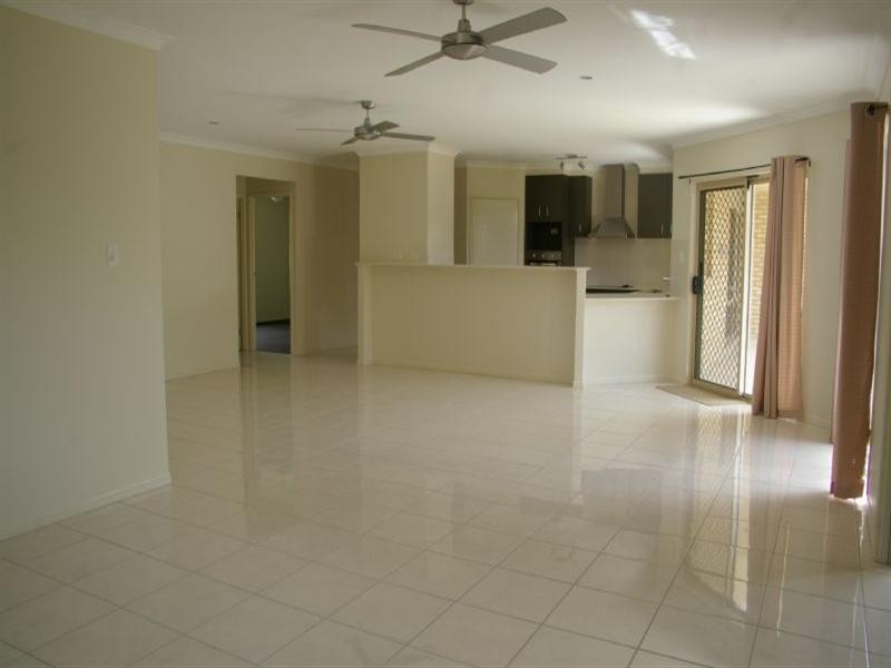 23 Bundaberg Street, Deception Bay QLD 4508