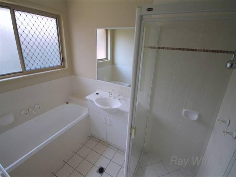 21 Cambridge Street, Rothwell QLD 4022