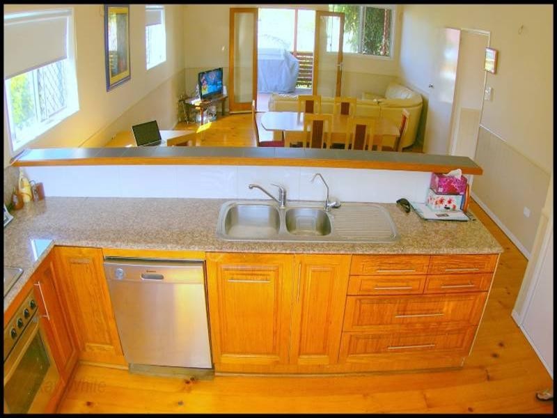 18 Water Street, Deception Bay QLD 4508