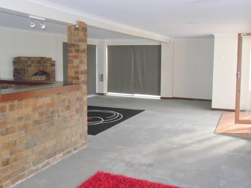 15 Lawnhill Avenue, Deception Bay QLD 4508