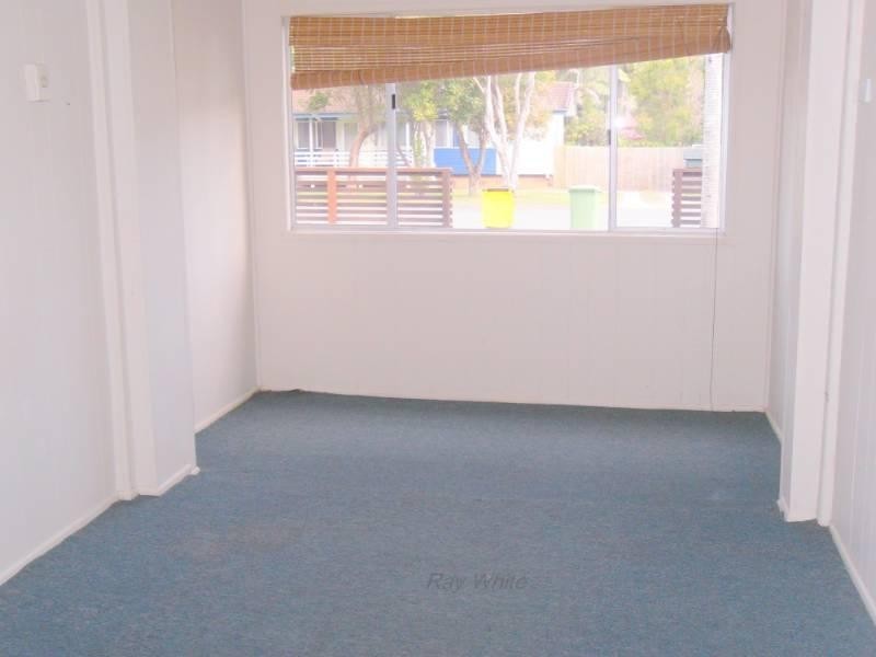 15 Lawnhill Avenue, Deception Bay QLD 4508