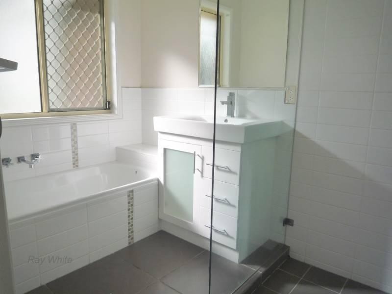 20 Surrey Court, Deception Bay QLD 4508