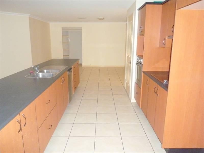 32 Yandina Place, Deception Bay QLD 4508