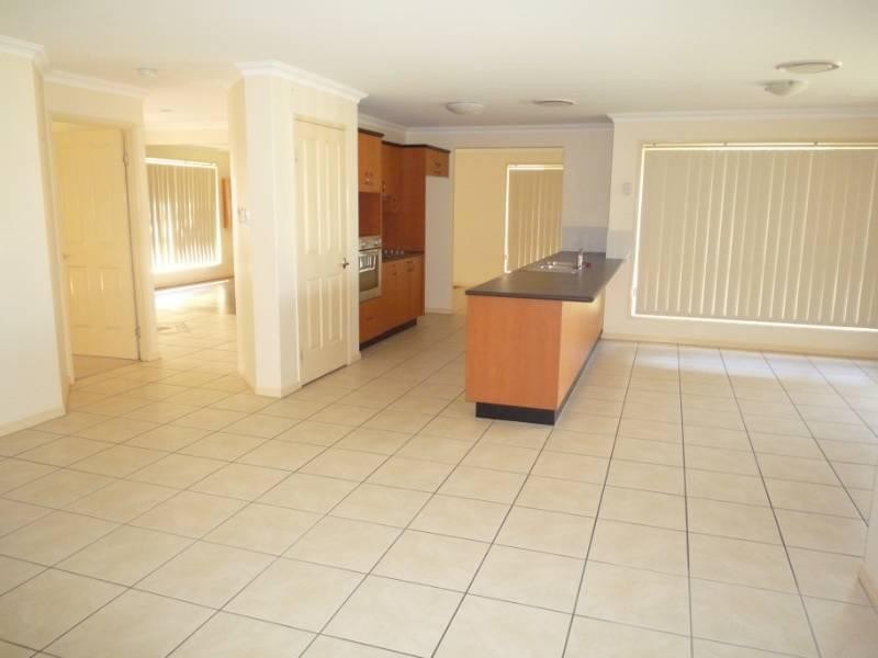 32 Yandina Place, Deception Bay QLD 4508