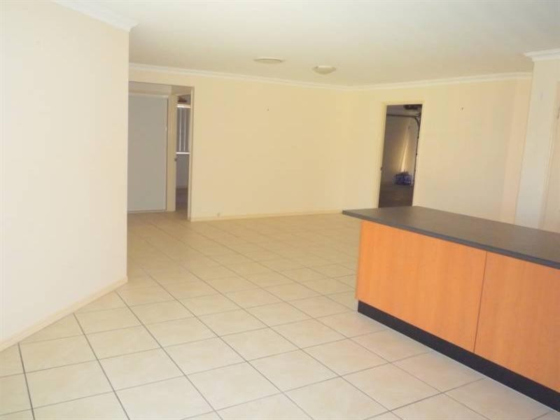 32 Yandina Place, Deception Bay QLD 4508