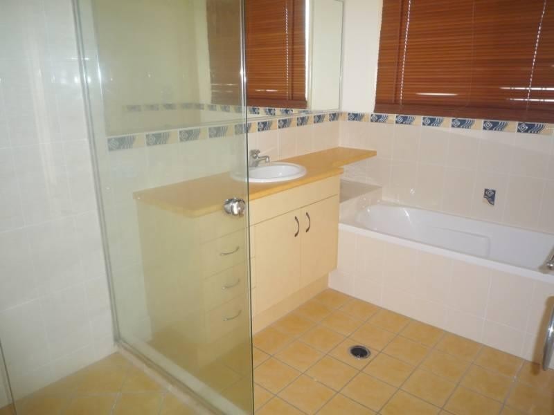 32 Yandina Place, Deception Bay QLD 4508