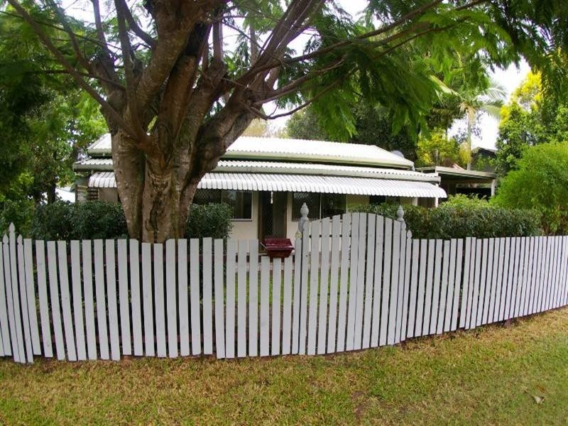 12 Lawnhill Avenue, Deception Bay QLD 4508