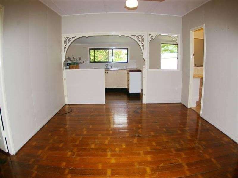 12 Lawnhill Avenue, Deception Bay QLD 4508