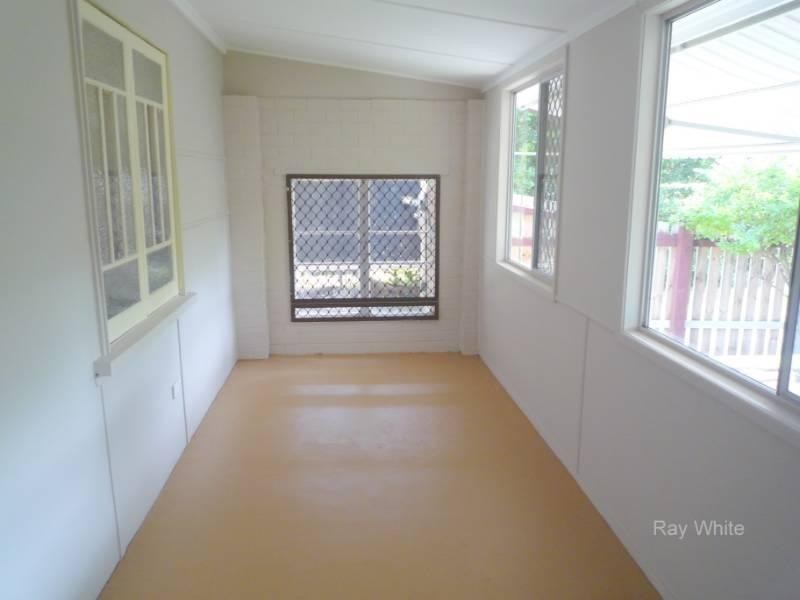 12 Lawnhill Avenue, Deception Bay QLD 4508