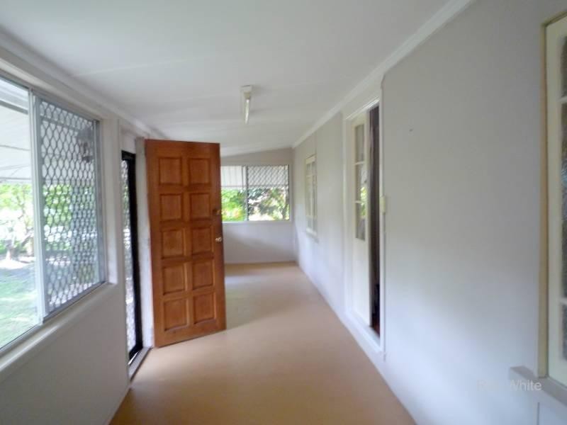 12 Lawnhill Avenue, Deception Bay QLD 4508