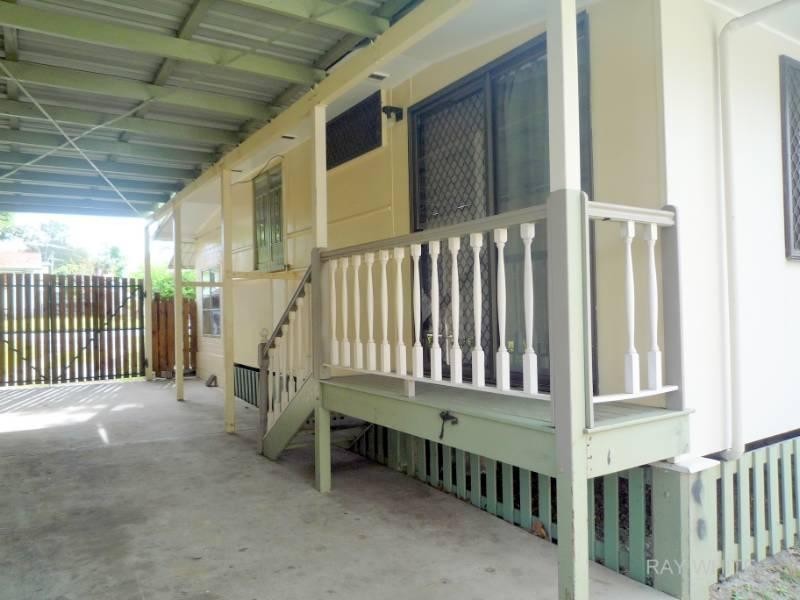 12 Lawnhill Avenue, Deception Bay QLD 4508