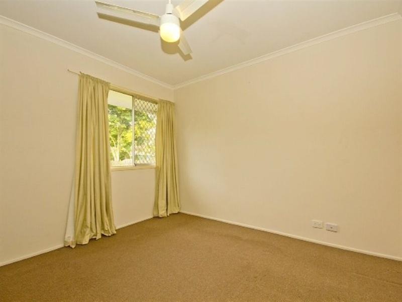 19 Simon Street, Deception Bay QLD 4508