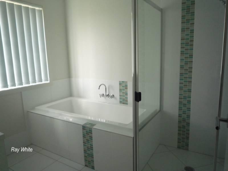 13 Peggy Road, Bellmere QLD 4510