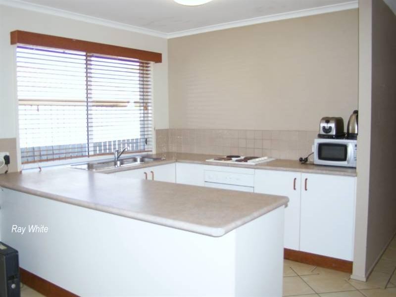 8 Barbara Court, Deception Bay QLD 4508