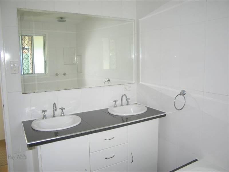 2 Warroo Drive, Deception Bay QLD 4508