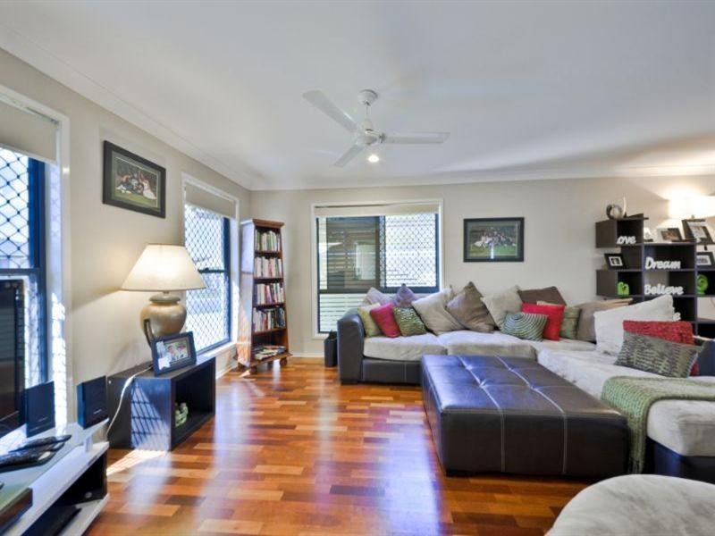 9 Cairns Crescent, Deception Bay QLD 4508