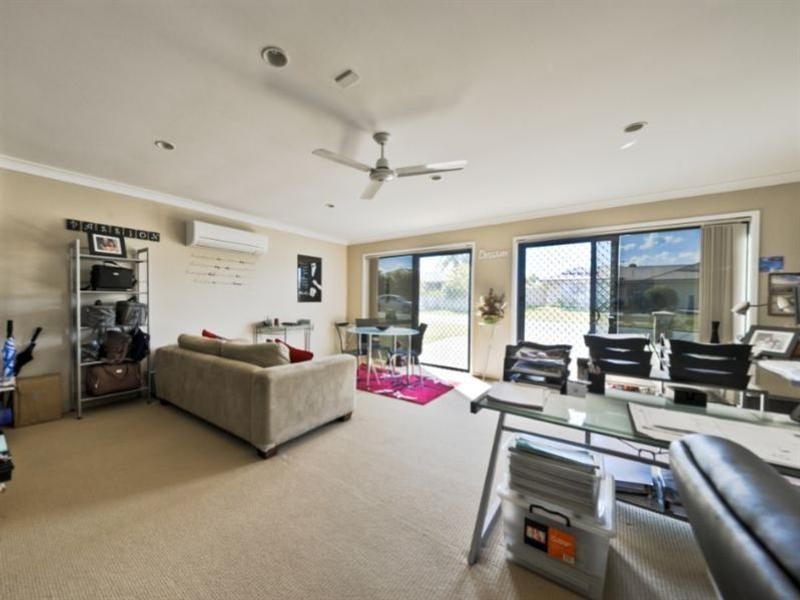 9 Cairns Crescent, Deception Bay QLD 4508