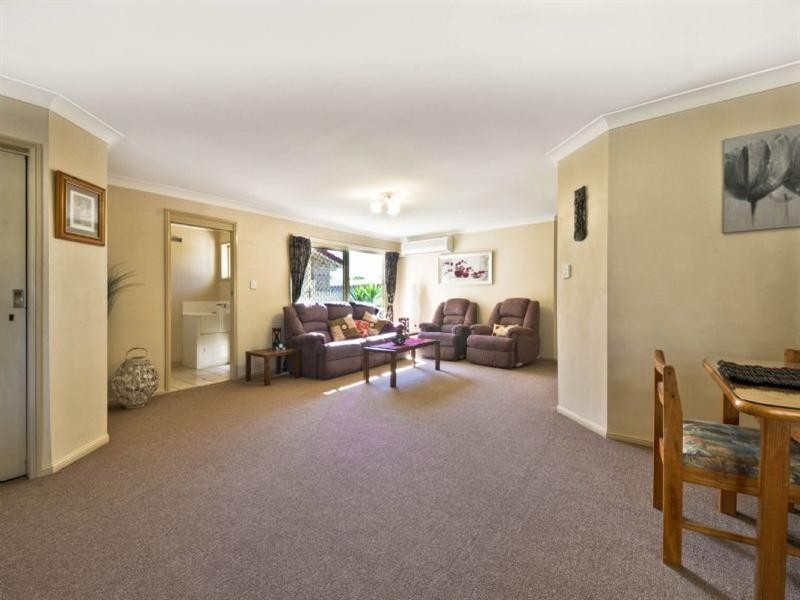 4/4 Wattle Road, Rothwell QLD 4022