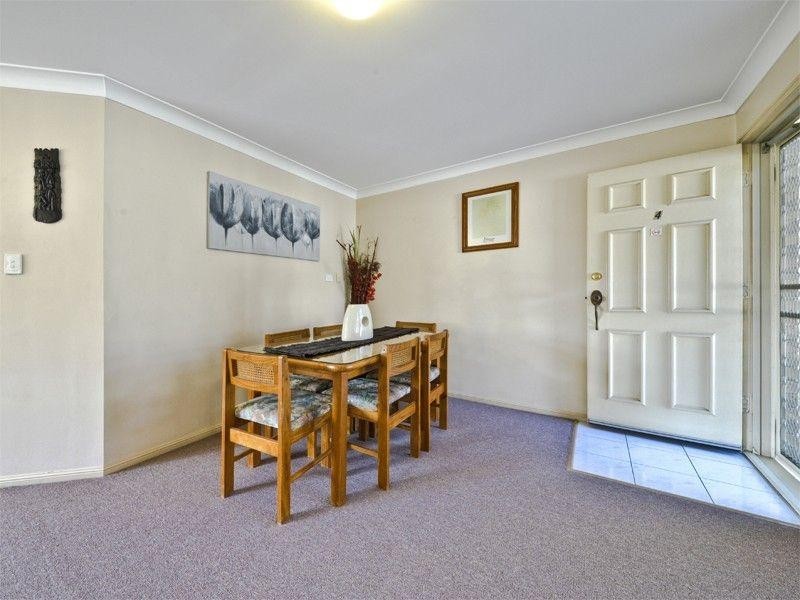 4/4 Wattle Road, Rothwell QLD 4022