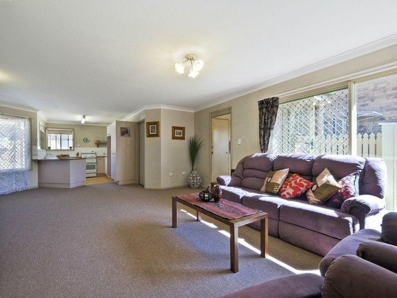 4/4 Wattle Road, Rothwell QLD 4022