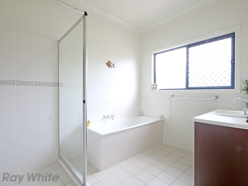 11 Anthony Court, Deception Bay QLD 4508