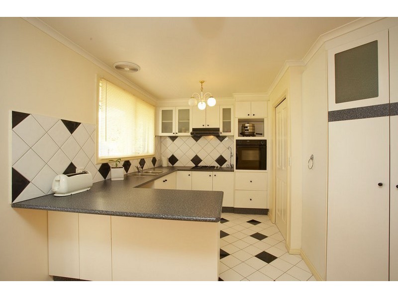 72 Station Road, Melton VIC 3337