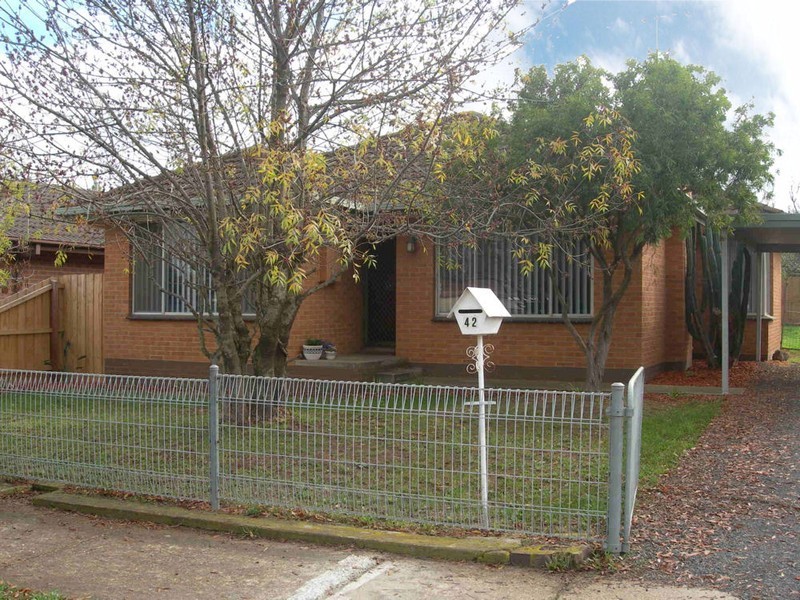 42 Vista Drive, Melton VIC 3337