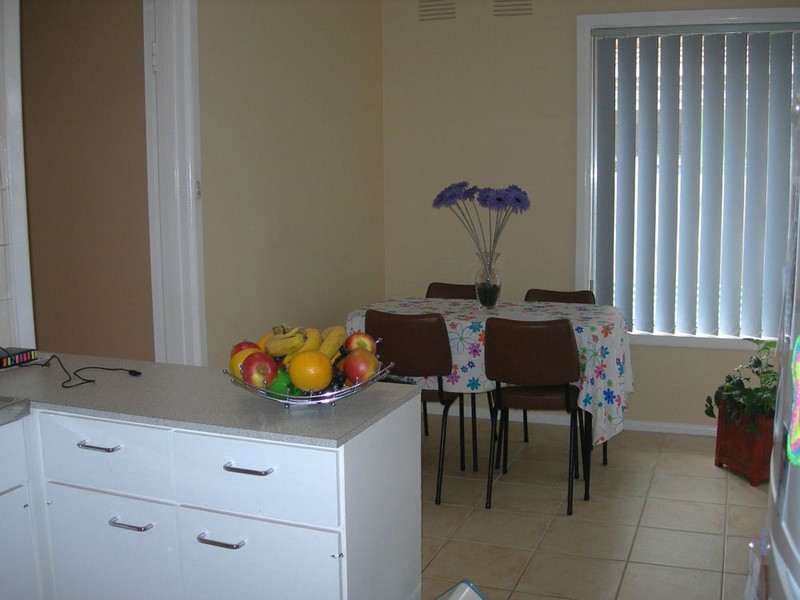 42 Vista Drive, Melton VIC 3337