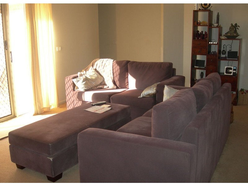 21 Glenfield Avenue, Melton VIC 3337