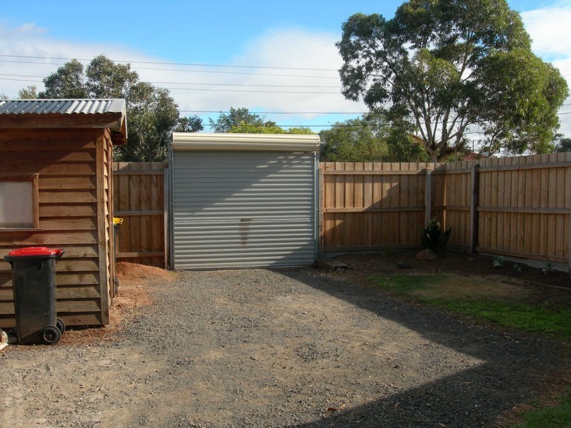 17 Risson Street, Melton South VIC 3338