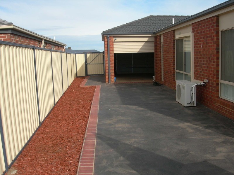 14 Kensei Street, Melton VIC 3337