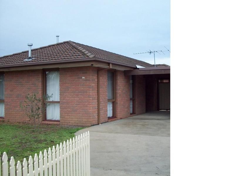 17 Morshead Street, Melton South VIC 3338