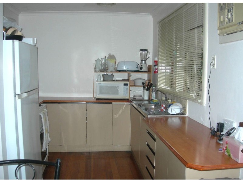 68 Hume Avenue, Melton South VIC 3338