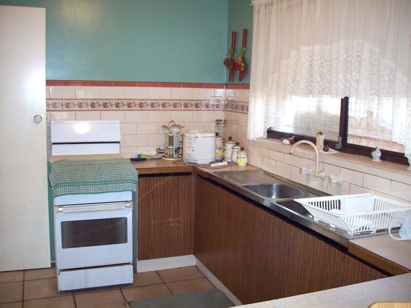 16 Bourke Road, Melton VIC 3337