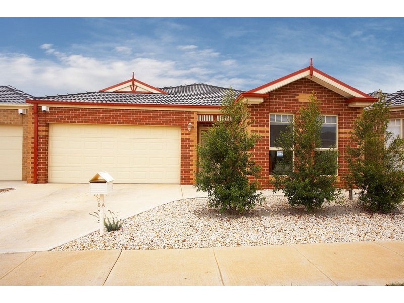 8A Glenfield Avenue, Melton VIC 3337