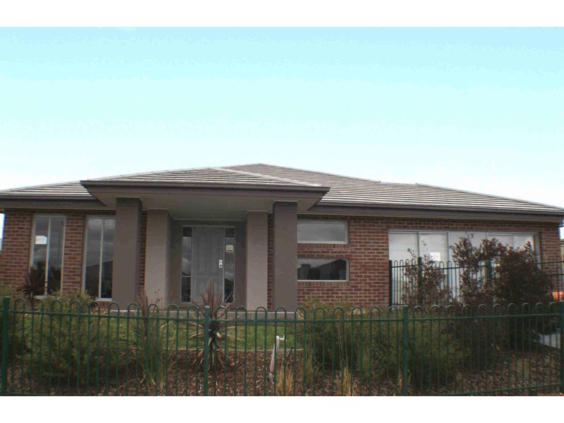 18 Botanica Springs Boulevard, Melton VIC 3337
