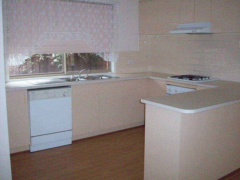 12 Regal Court, Melton VIC 3337