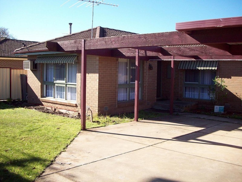 184 Coburns Road, Melton VIC 3337