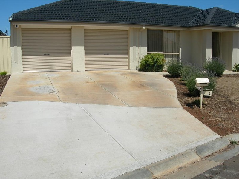 6 Maximus Court, Melton VIC 3337