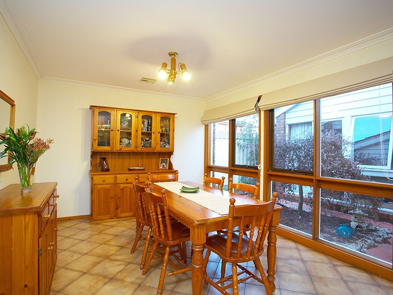 5 Mirboo Court, Melton VIC 3337