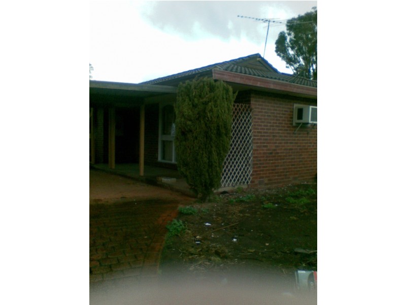 72 Hume Avenue, Melton South VIC 3338