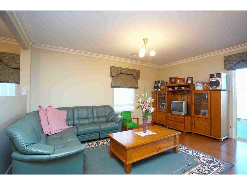 9 Liberty Court, Melton VIC 3337