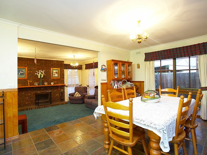 24 Carina Drive, Melton VIC 3337