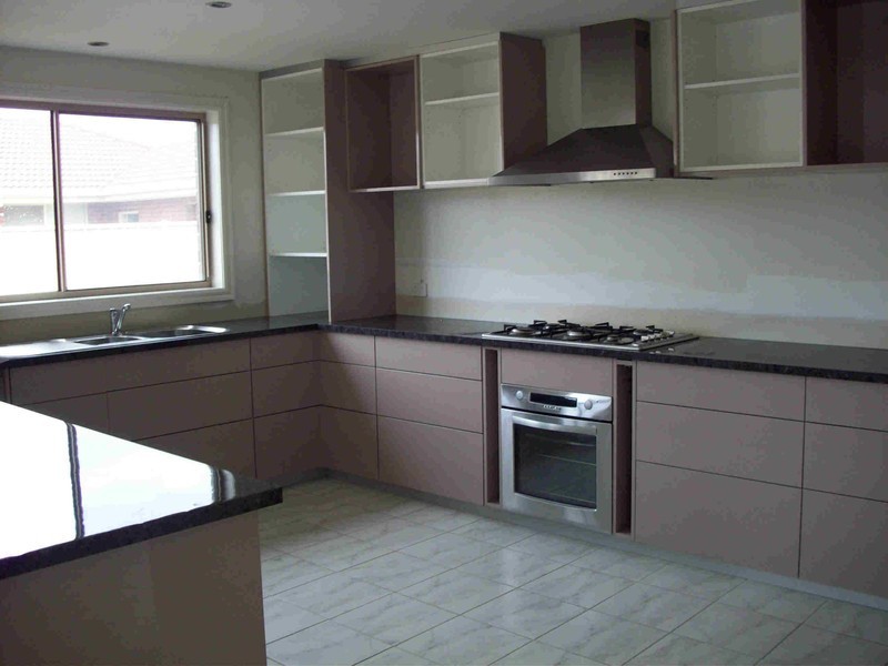 24 Scarborough Crescent, Melton VIC 3337