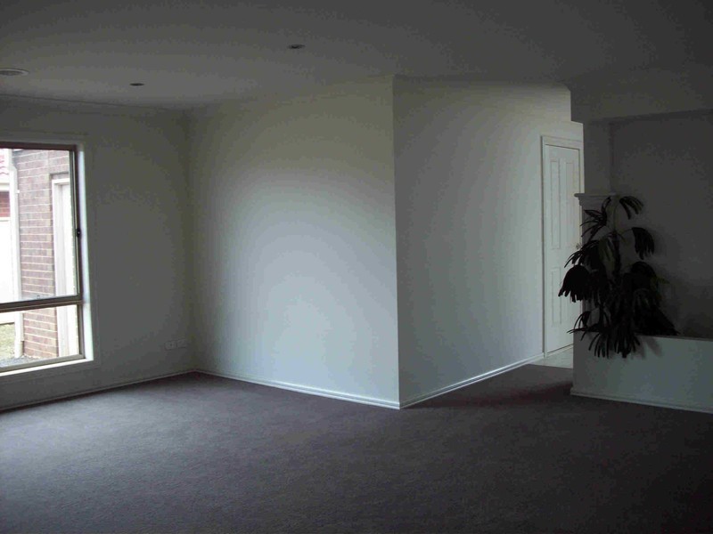 24 Scarborough Crescent, Melton VIC 3337