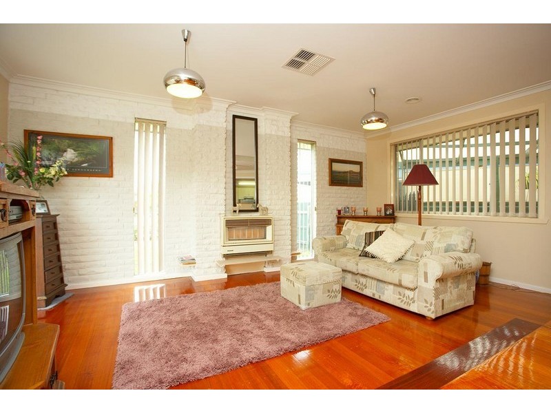 23 Christopher Crescent, Melton VIC 3337