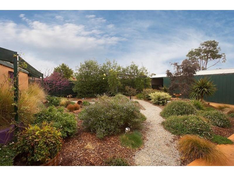 23 Christopher Crescent, Melton VIC 3337